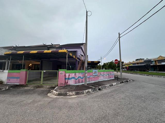 Terraced House for sale in Wellesley, Penang