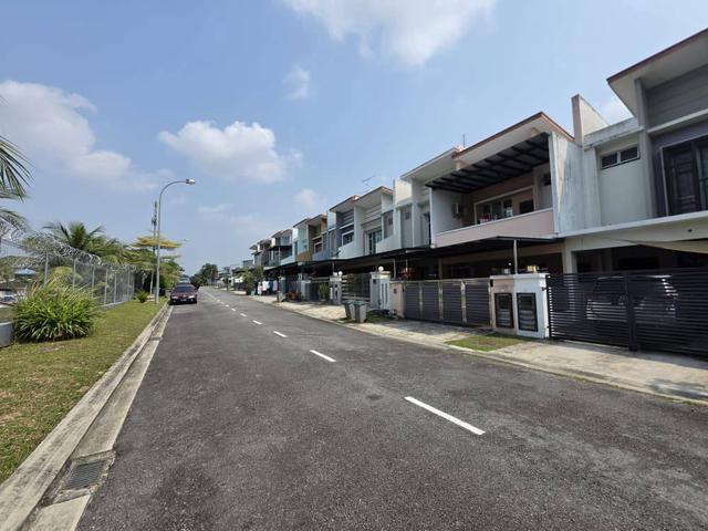 Terraced House for sale in Ulu Tiram, Johor Bahru