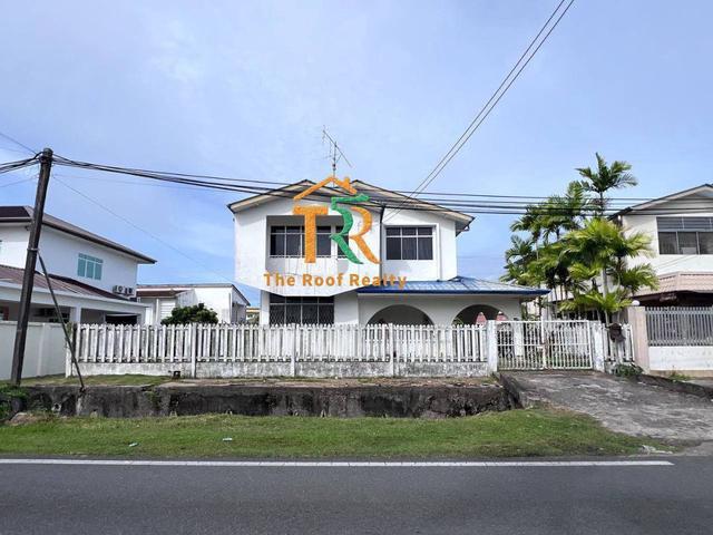 Bungalow for sale in Long Miri