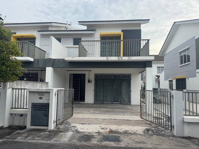 Terraced House for sale in Tanjong Sepat, Selangor