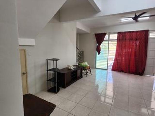 Terraced House for rent in Malaka