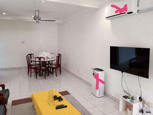 Terraced House for rent in Malaka