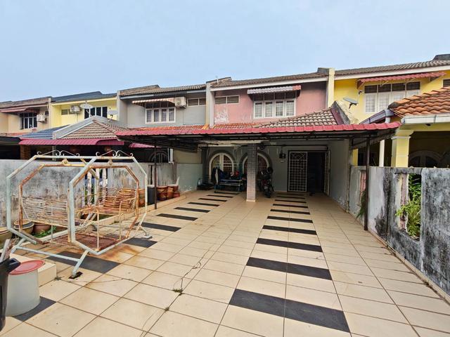 Terraced House for sale in Kuantan