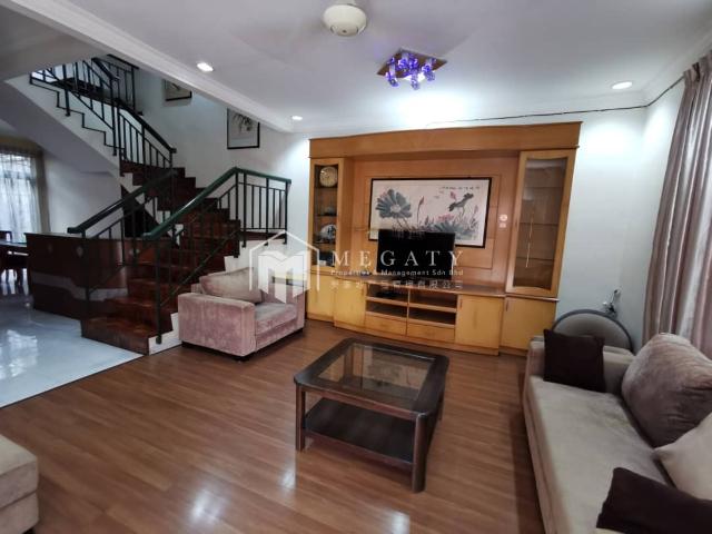 House for rent in Taman Ungku, Johor Bahru
