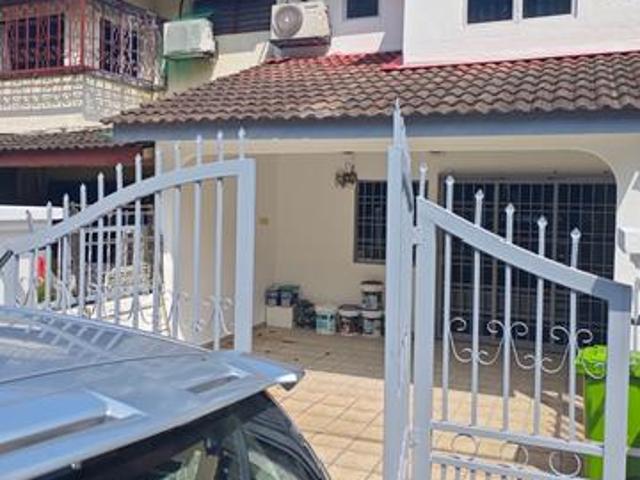 Terraced House for rent in Country Heights Damansara, Kuala Lumpur