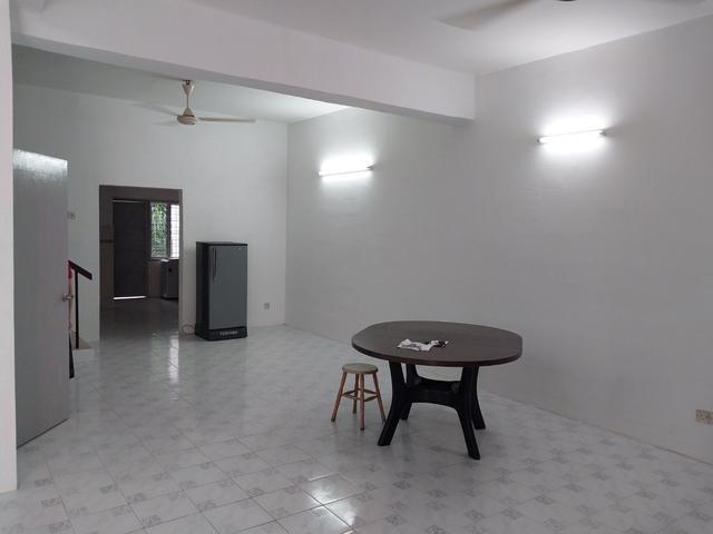Terraced House for rent in Barat Daya, George Town