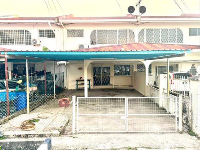 Terraced House for sale in Victoria, Labuan