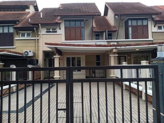 Terraced House for rent in Petaling, Alam Impian