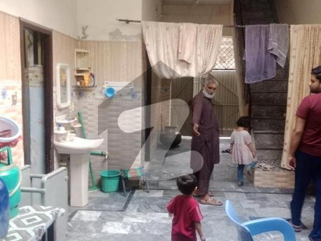 House for sale in Faisalabad, Islamabad Capital Territory
