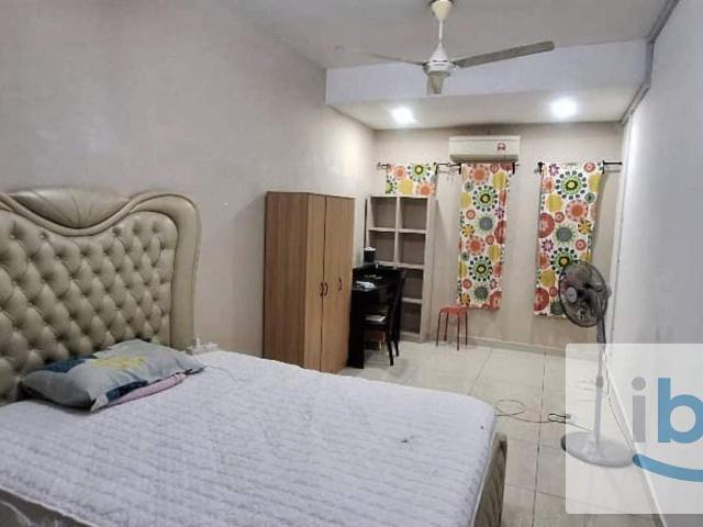 Room for rent in Bangsar, Kuala Lumpur