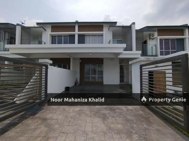 Terraced House for sale in Tanjong Sepat, Selangor