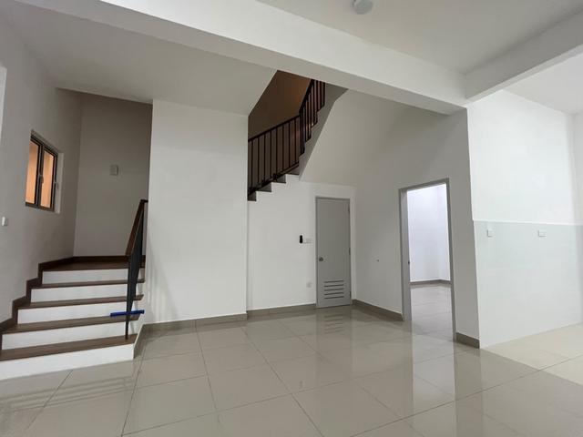 Terraced House for rent in Bandaraya Klang, Klang