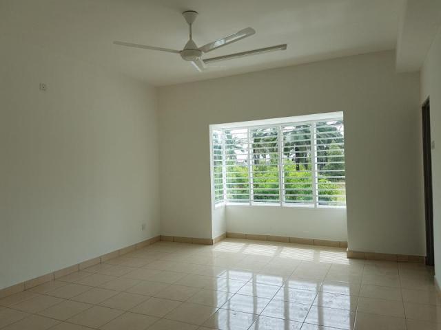 Terraced House for sale in Tanjong Sepat, Selangor