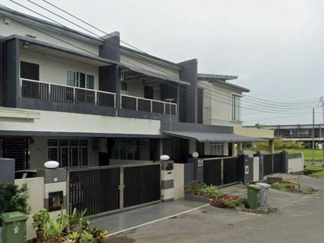 Terraced House for sale in Kuching