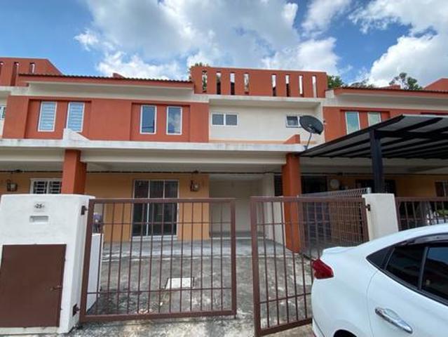 Terraced House for sale in Tanjong Sepat, Selangor