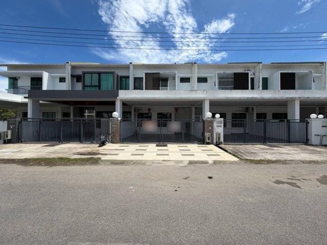 Terraced House for sale in Long Miri, Sarawak