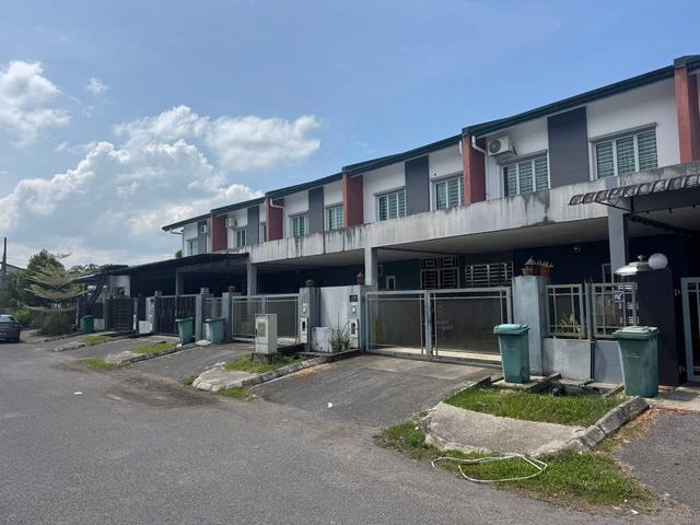 Terraced House for sale in Samarahan, Kota Samarahan