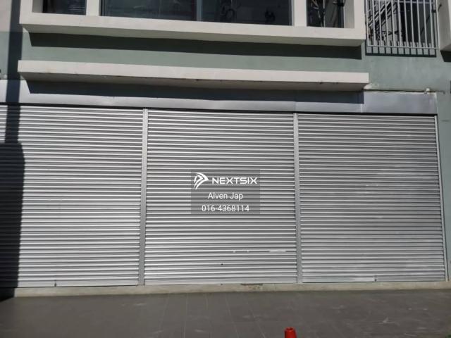 Shop for sale in Kuching, Bahagian Kuching