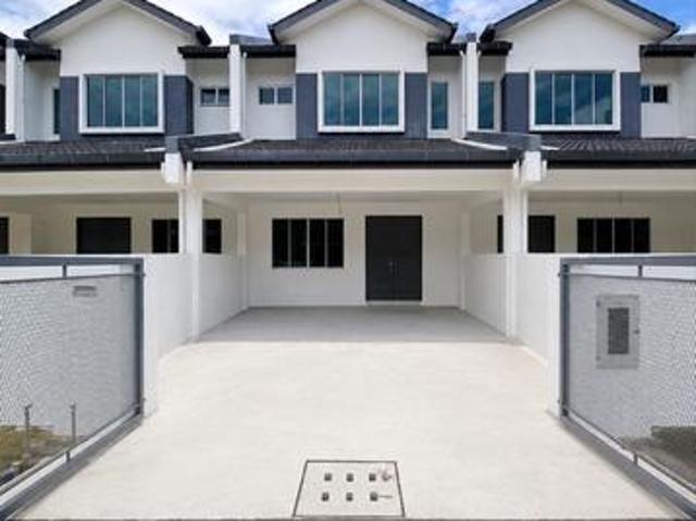 Terraced House for sale in Kuching