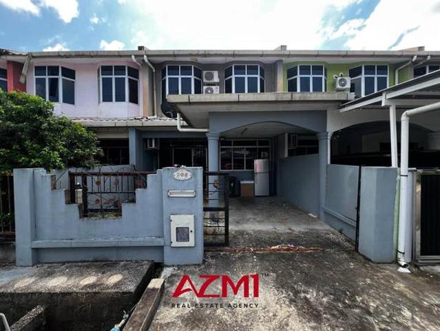 Terraced House for sale in Kuching