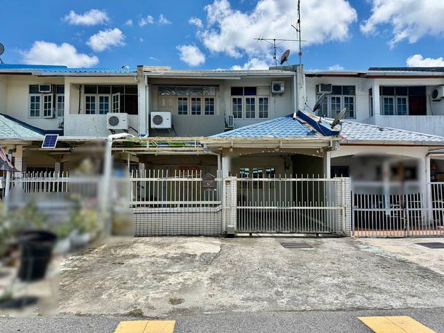 Terraced House for sale in Long Miri, Sarawak