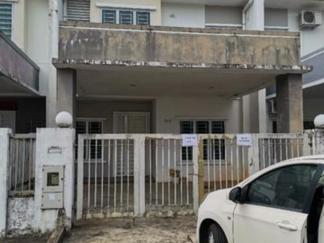 Terraced House for rent in Kuching