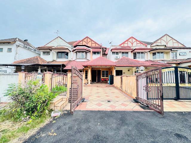 Terraced House for sale in Petaling, Subang Jaya