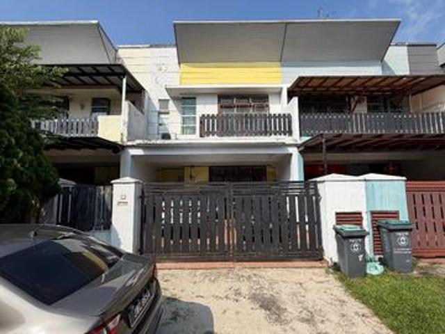 Terraced House for sale in Ulu Tiram, Johor