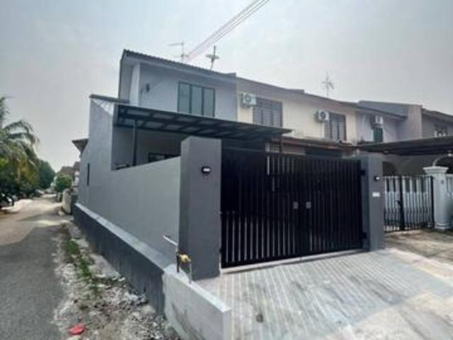 Terraced House for sale in Ulu Tiram, Johor