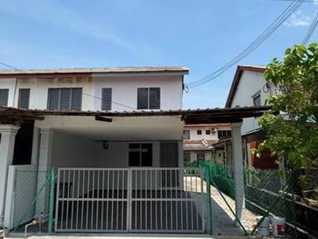 Terraced House for sale in Pekan Nanas, Johor