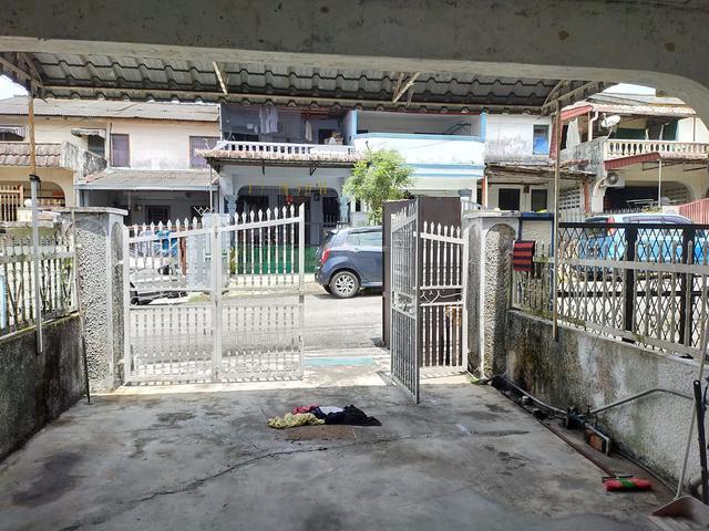 Terraced House for sale in Ulu Tiram, Johor