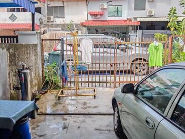 Terraced House for sale in Ulu Tiram, Johor
