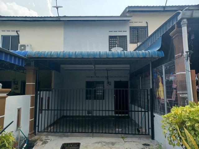 Terraced House for sale in Kluang