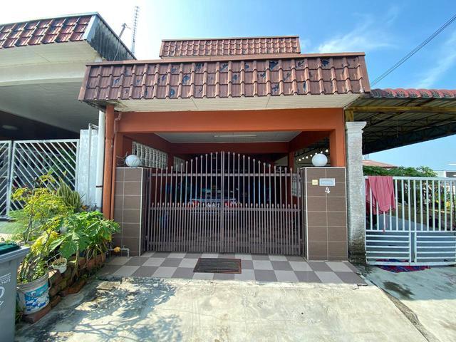 Terraced House for sale in Batu Pahat, Johor