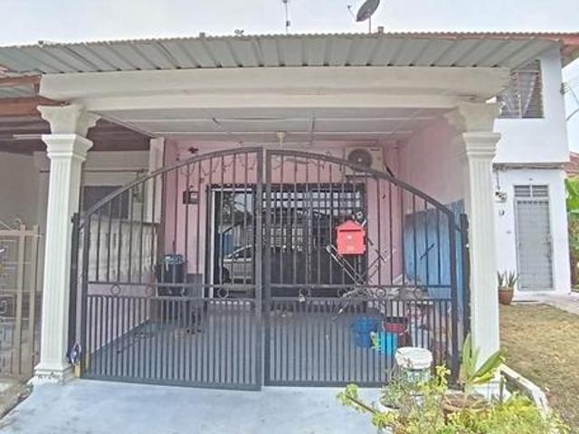 Terraced House for sale in Kluang