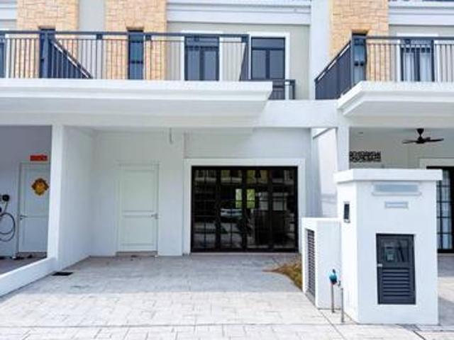 Terraced House for sale in Tanjong Sepat, Selangor
