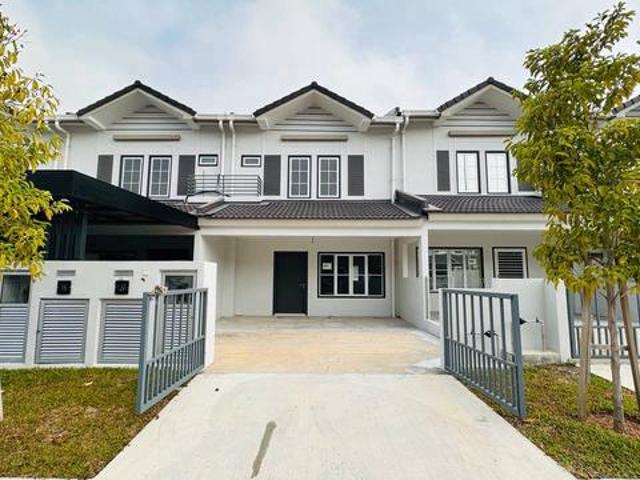 Terraced House for sale in Tanjong Sepat, Selangor
