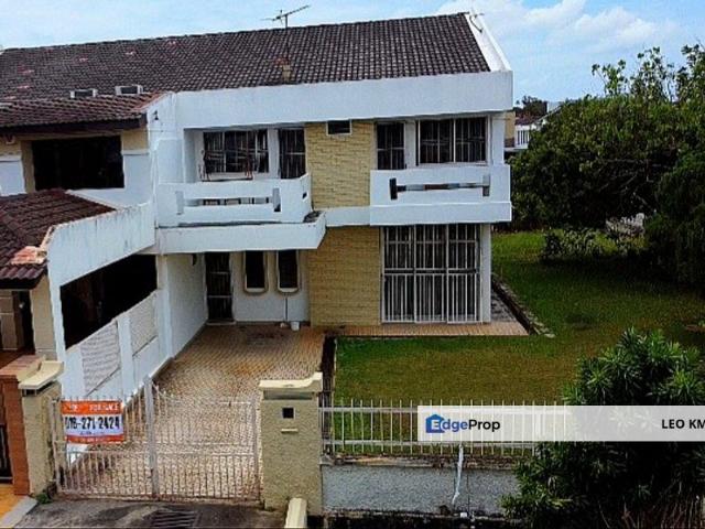 House for sale in Malaka