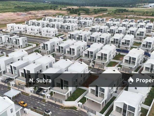 Residential House for sale in Seri Lalang, Johor