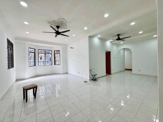 Residential House for sale in Kajang, Langat