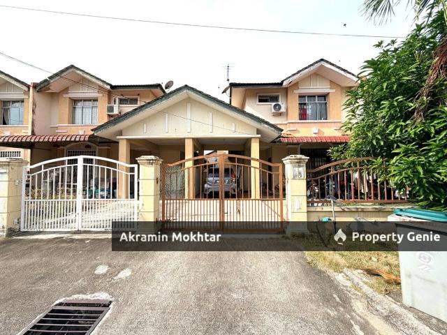 House for sale in Malaka