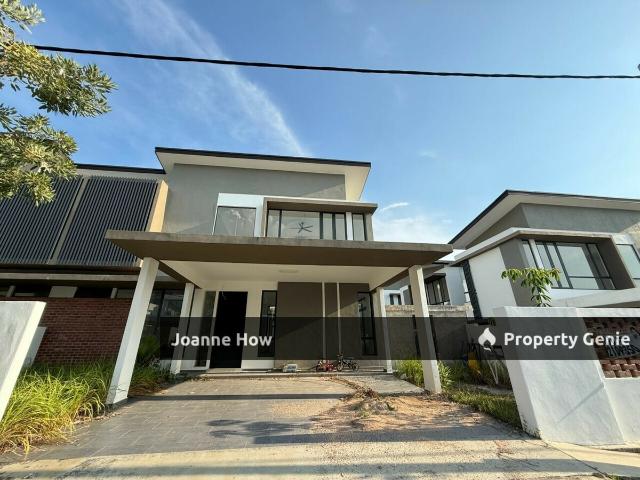Residential House for sale in Malaka