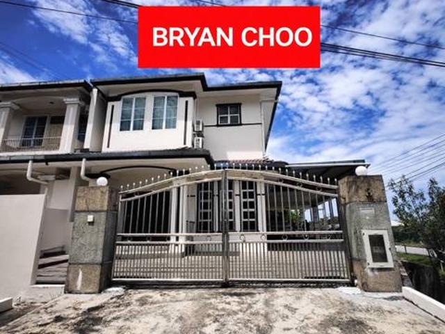 Terraced House for sale in Kuching