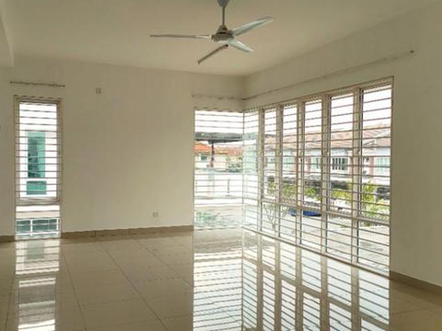 Residential House for sale in Tanjong Sepat, Selangor