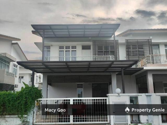 House for sale in Malaka