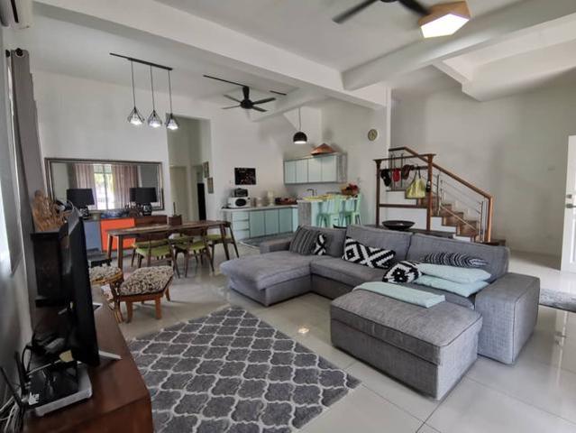 Terraced House for rent in Malaka