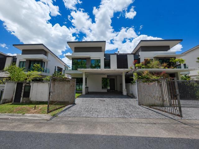 Residential House for sale in Sendayan Village, Negeri Sembilan