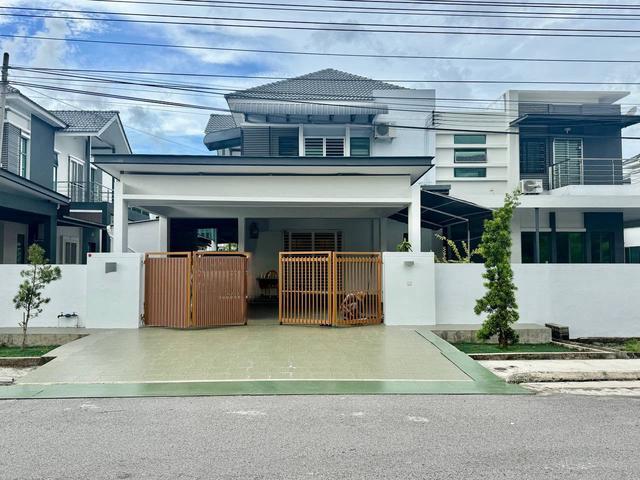 Residential House for sale in Miri, Bahagian Miri