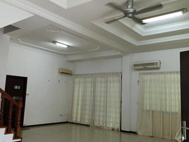 Residential House for rent in Long Miri