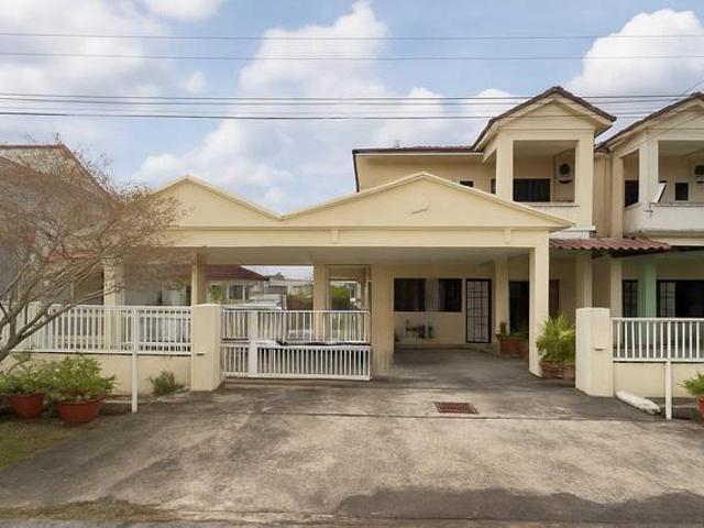 Residential House for sale in Long Miri